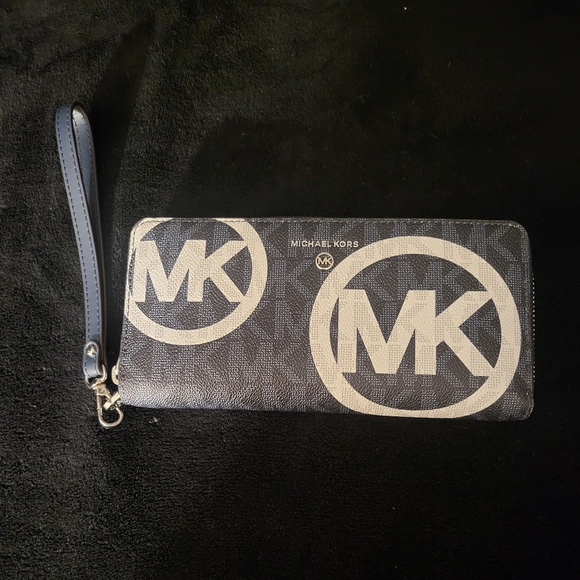 MICHAEL Michael Kors Handbags - Clutch